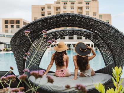 Piscine olympique Hôtel Lyon Métropole Spa